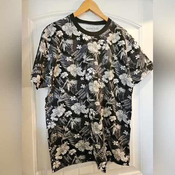 NWOT Assholes Live Forever Tee- XL - Picture 1 of 4